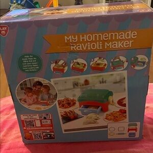 i play. My Homemade Ravioli Maker - Green and Blue